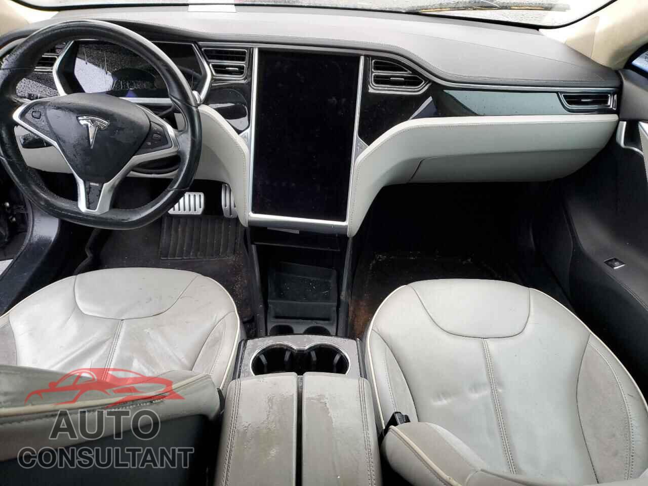 TESLA MODEL S 2013 - 5YJSA1DP7DFP07140
