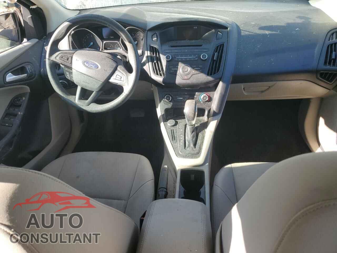 FORD FOCUS 2017 - 1FADP3F22HL227651