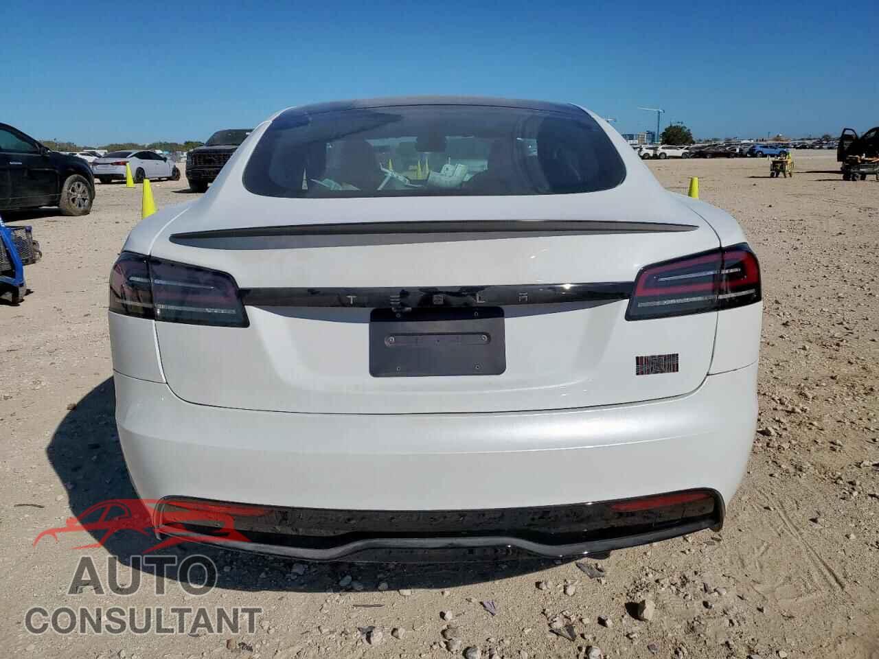 TESLA MODEL S 2023 - 5YJSA1E64PF528094