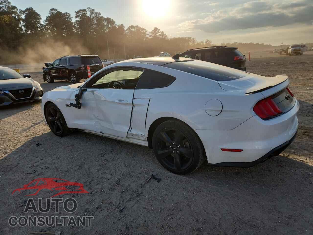 FORD MUSTANG 2022 - 1FA6P8CF7N5111052