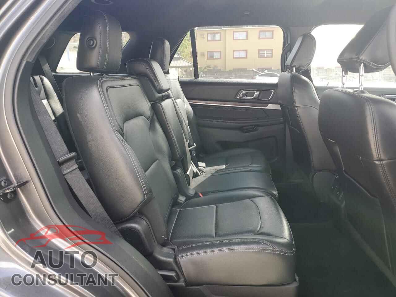 FORD EXPLORER 2018 - 1FM5K7F84JGB80528
