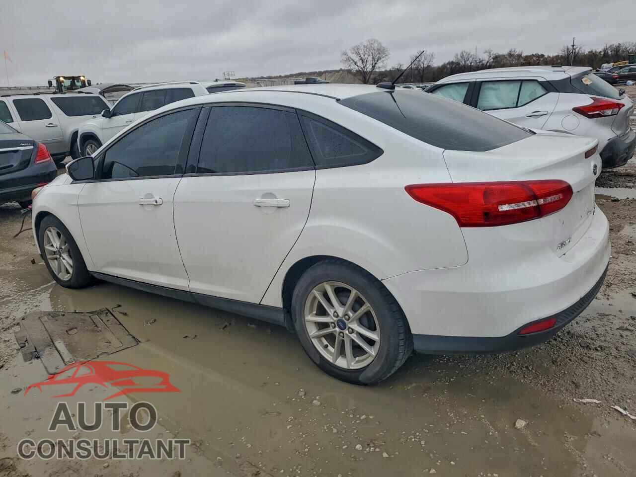 FORD FOCUS 2015 - 1FADP3F26FL263436