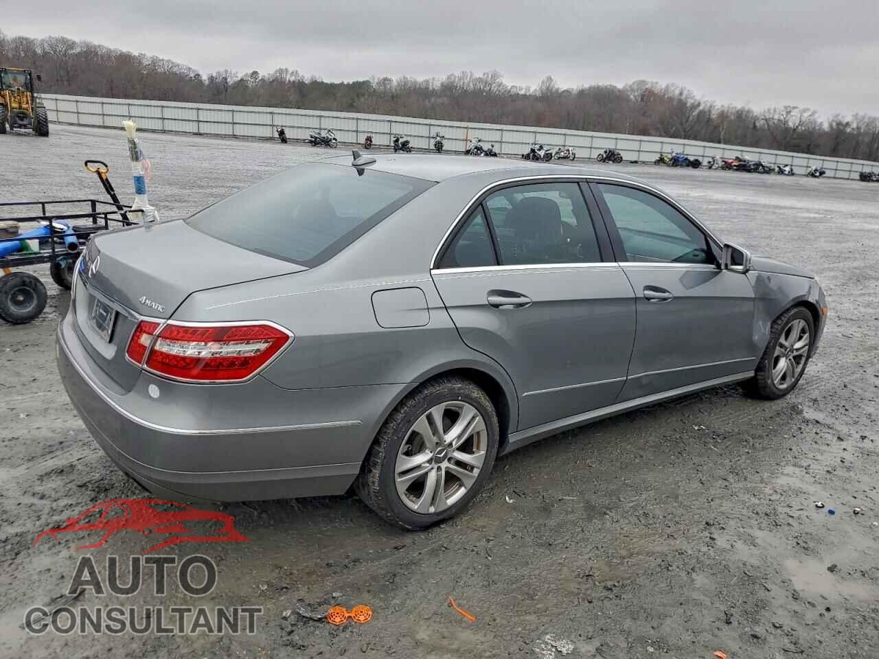 MERCEDES-BENZ E-CLASS 2011 - WDDHF8HB1BA491767