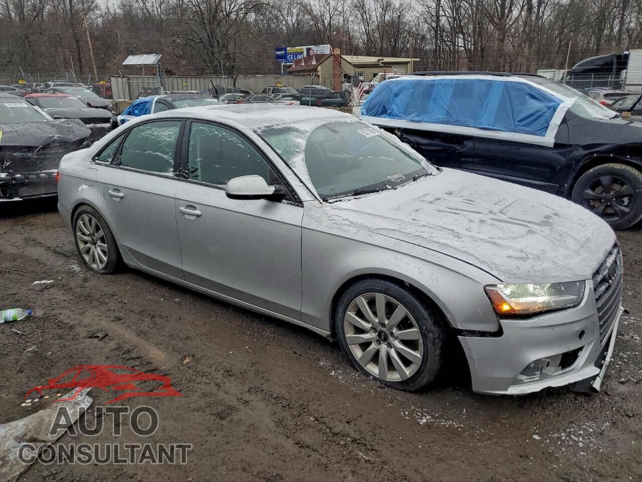 AUDI A4 2013 - WAUDFAFL1DA119728