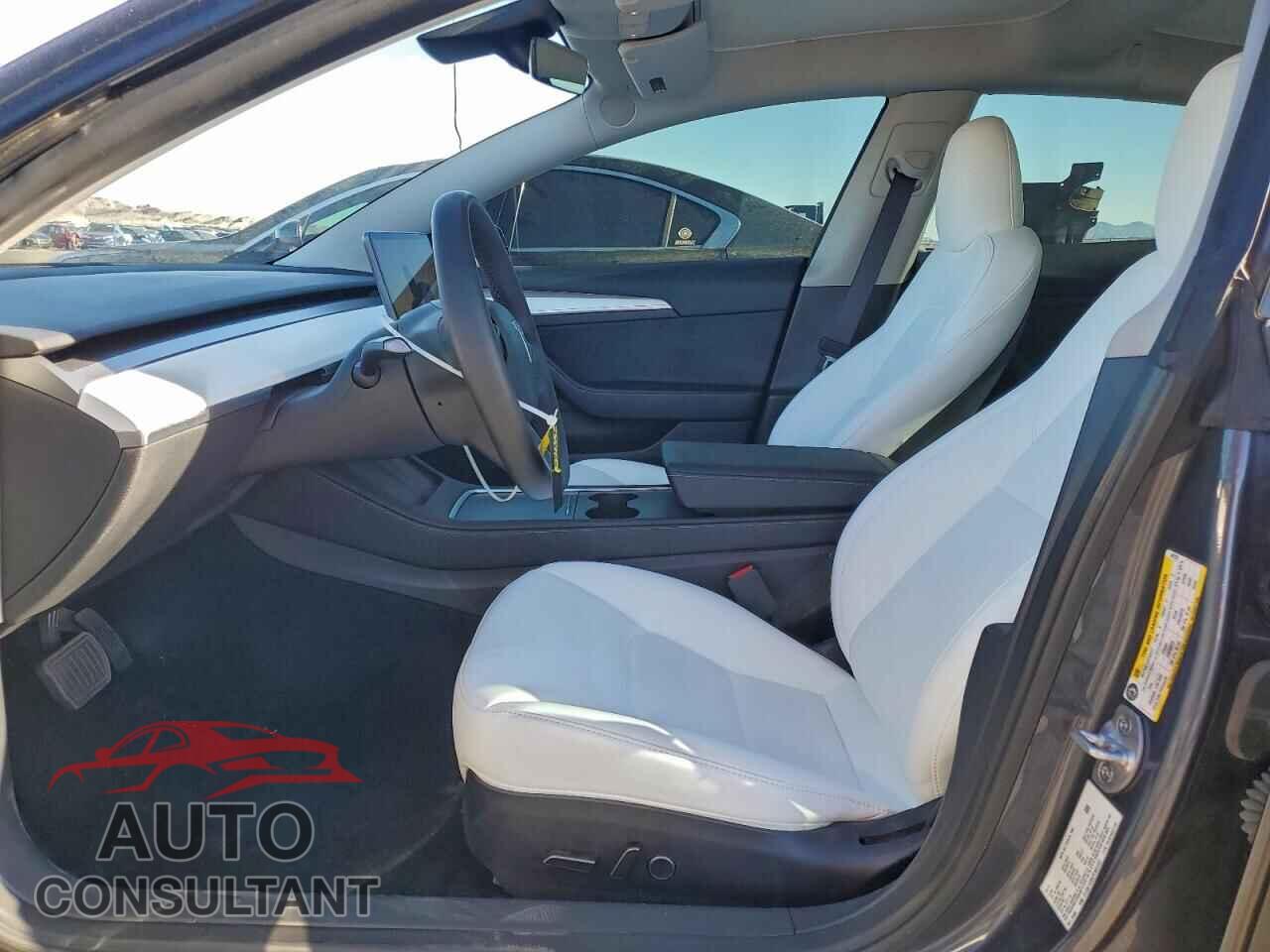 TESLA MODEL 3 2023 - 5YJ3E1EBXPF661237