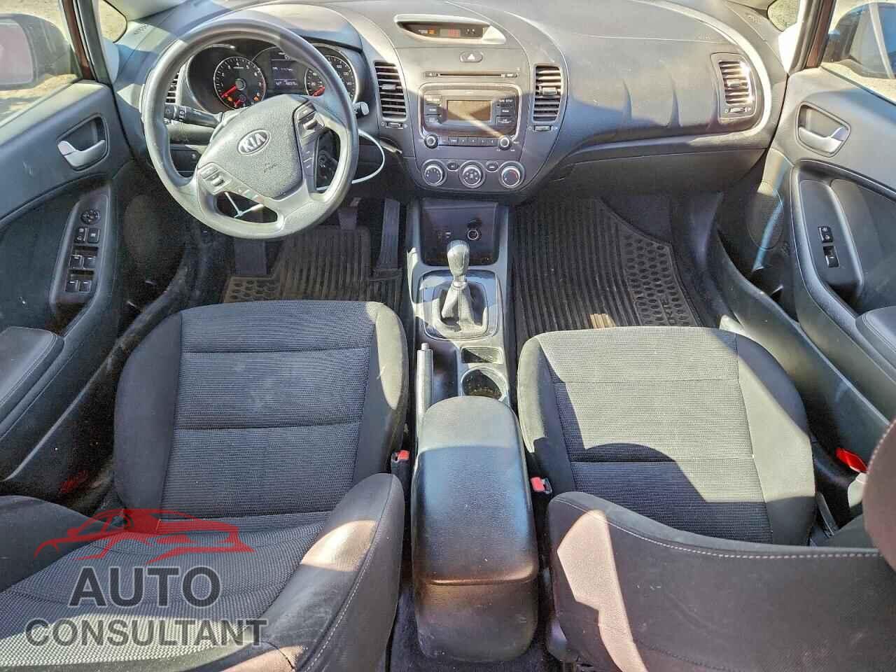 KIA FORTE 2017 - 3KPFK4A76HE031876