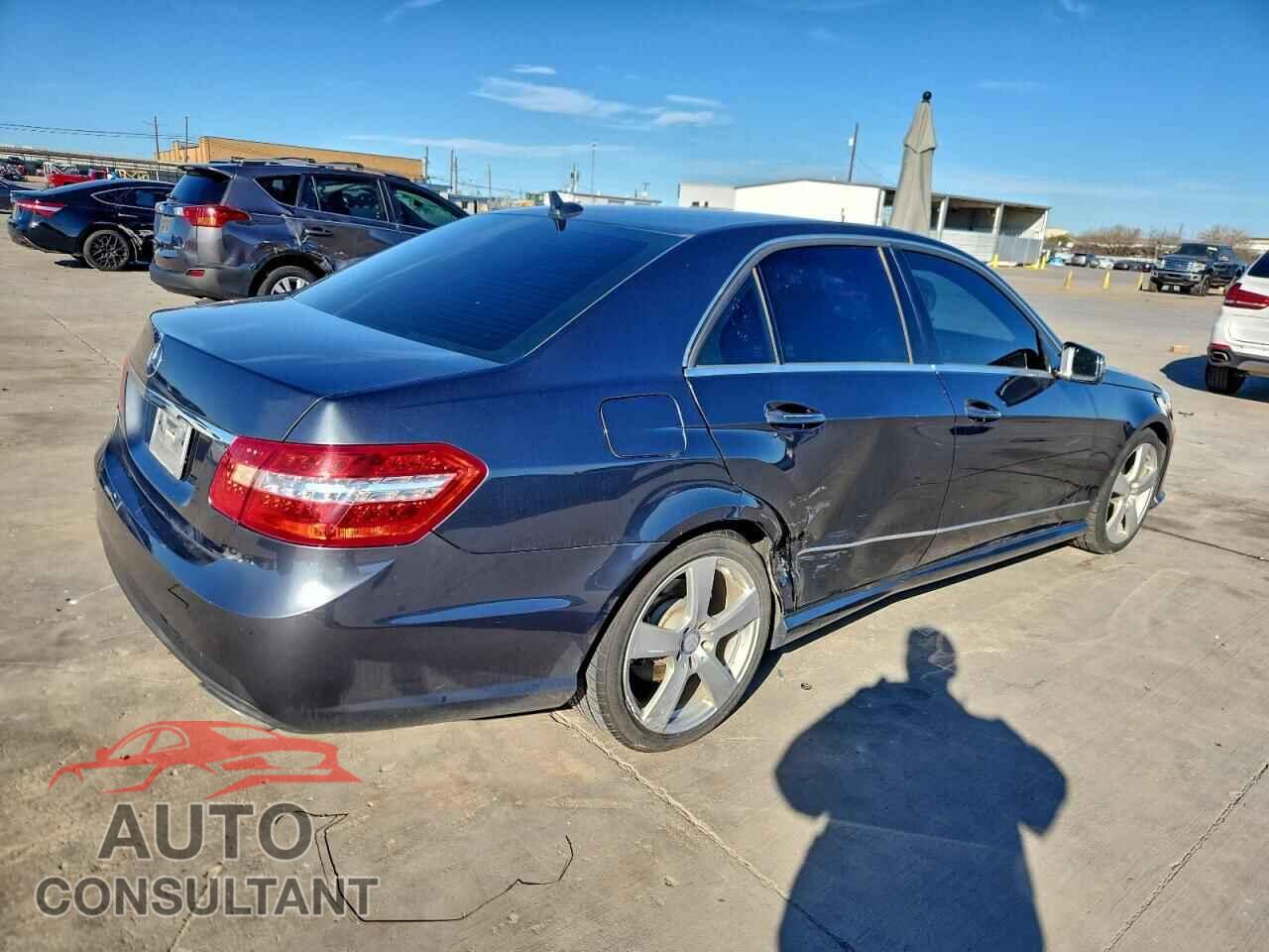 MERCEDES-BENZ E-CLASS 2011 - WDDHF5GB2BA320364