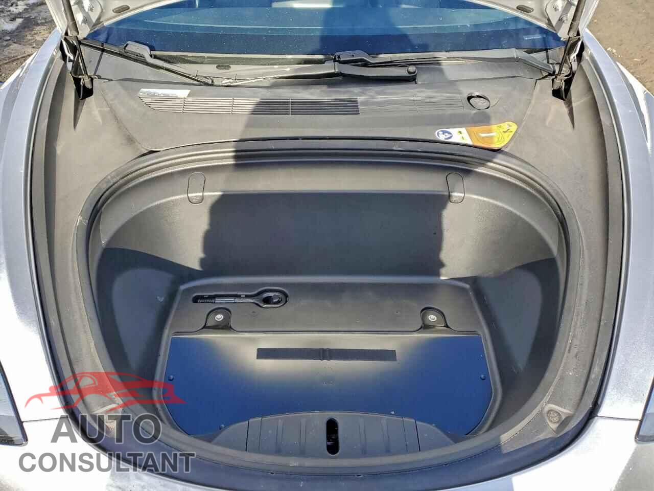 TESLA MODEL 3 2018 - 5YJ3E1EA8JF015225
