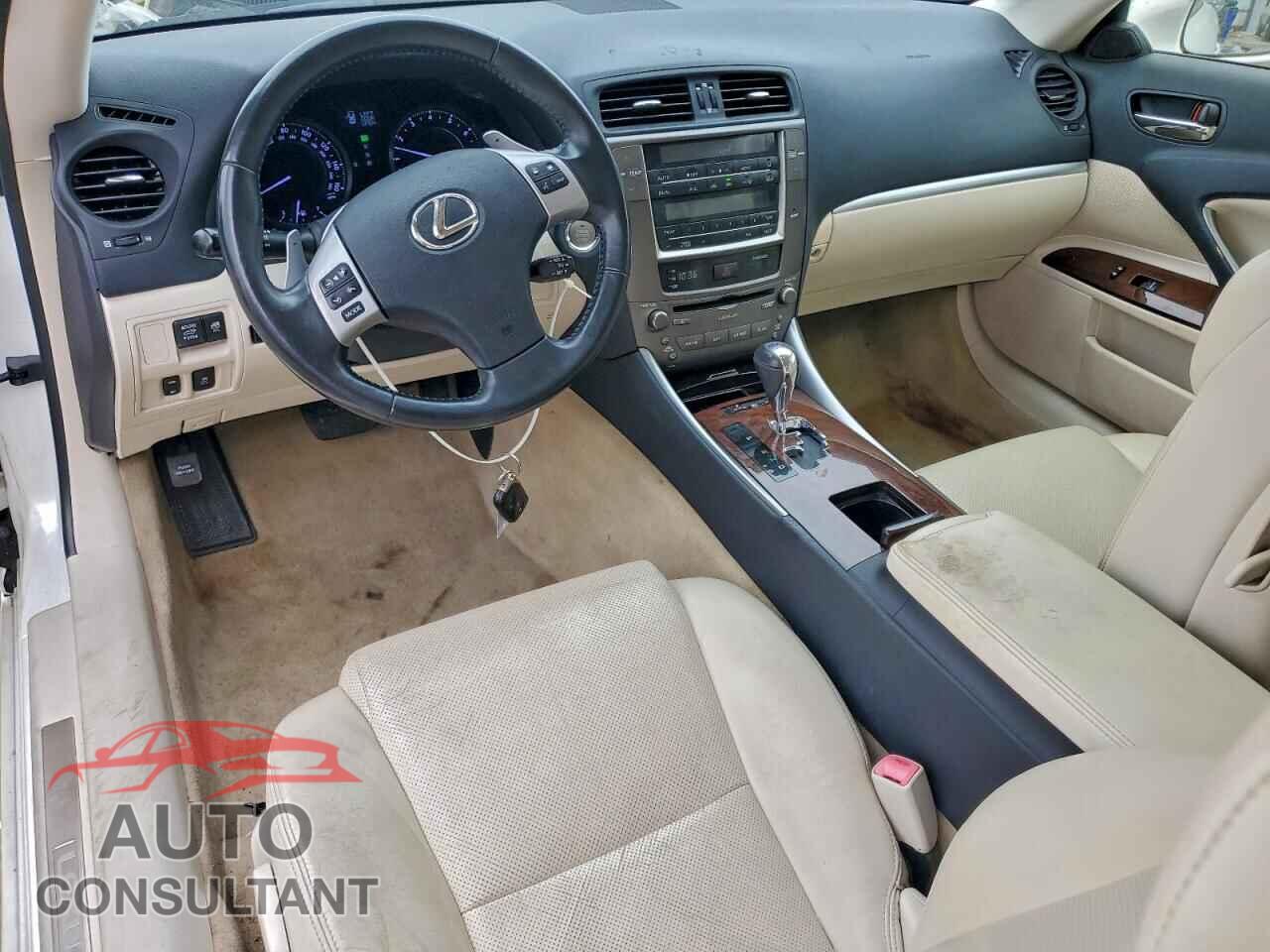 LEXUS IS 2013 - JTHFF2C27D2527916