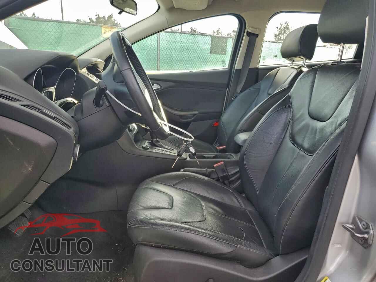 FORD FOCUS 2016 - 1FADP3K21GL374094