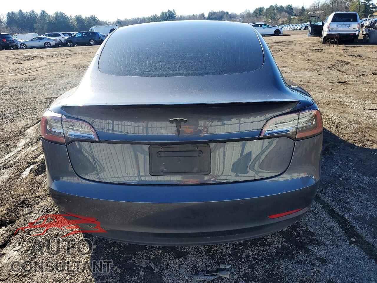 TESLA MODEL 3 2020 - 5YJ3E1EA0LF662611