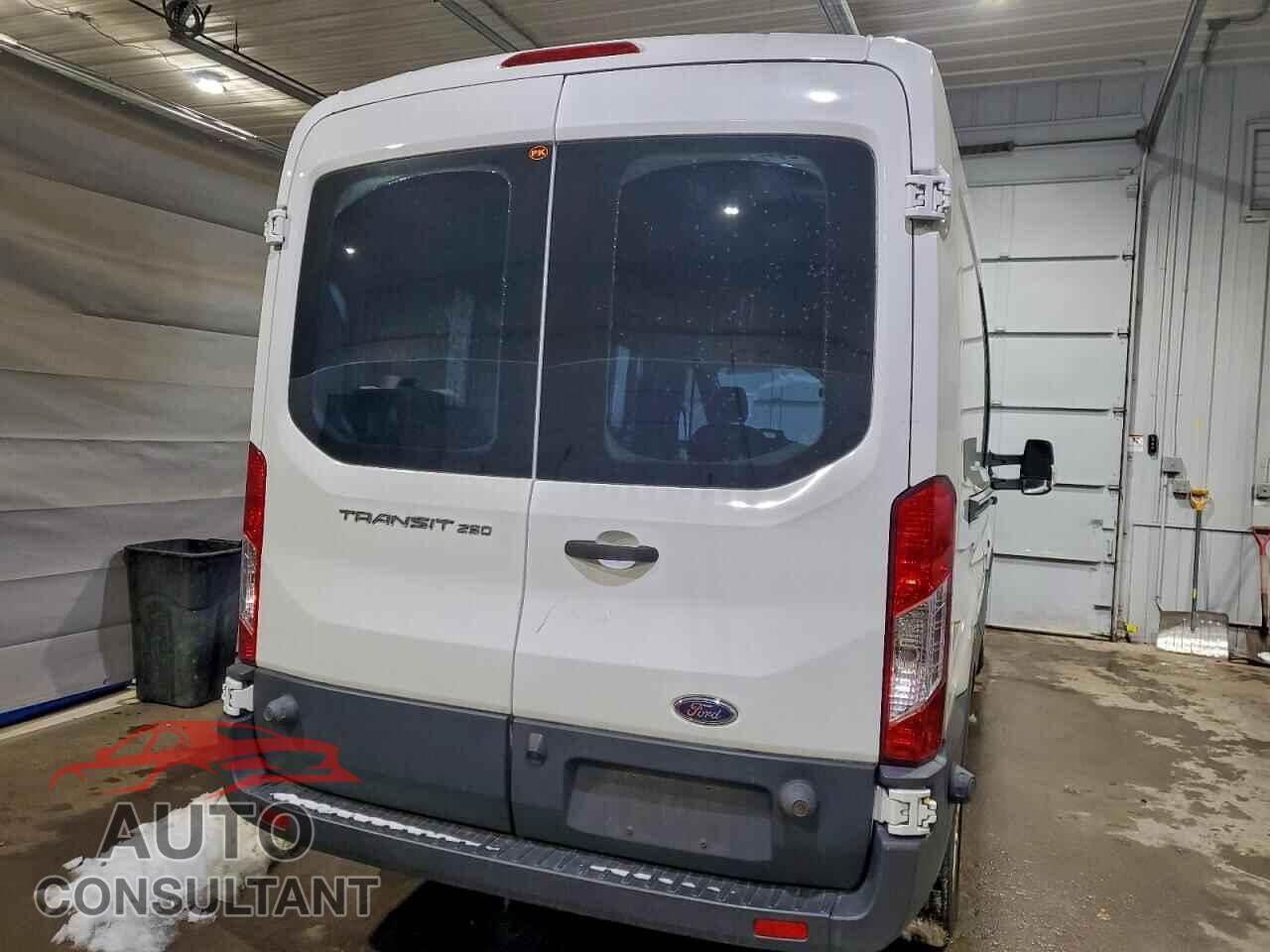 FORD TRANSIT 2016 - 1FTYR2CM8GKB16726