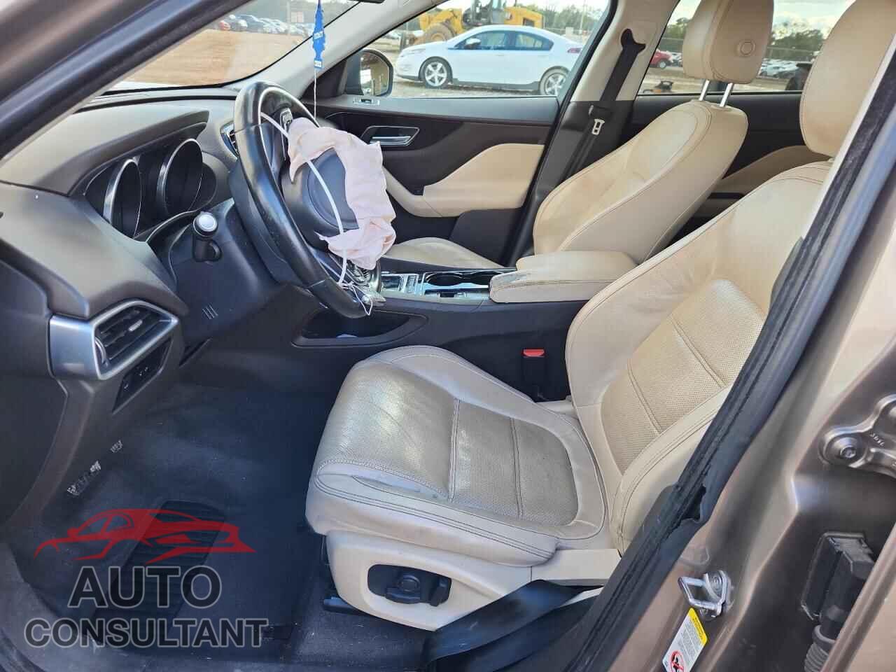 JAGUAR F-PACE 2017 - SADCK2BV8HA087197