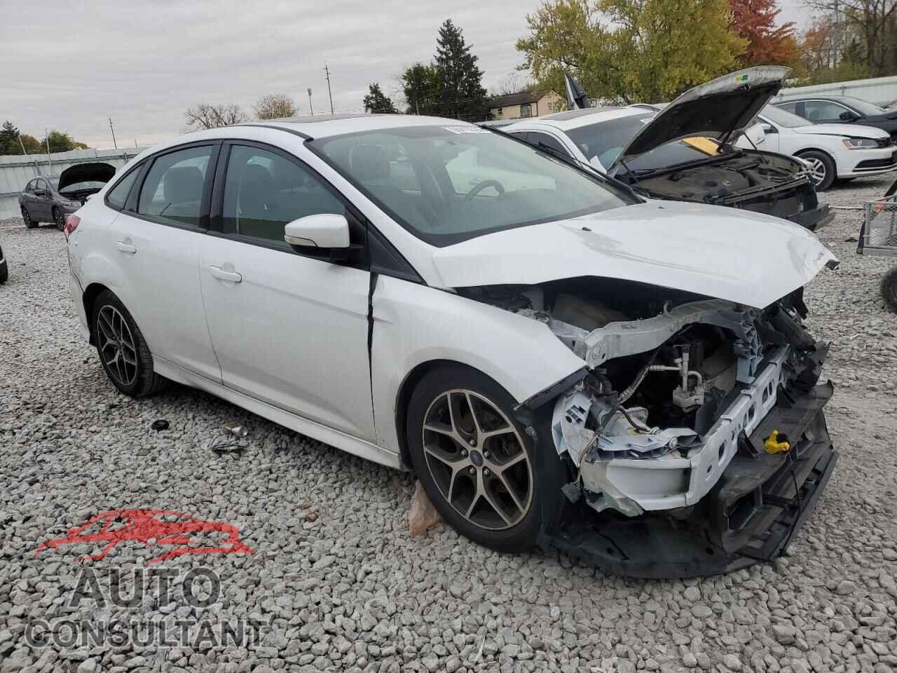FORD FOCUS 2015 - 1FADP3F22FL360939
