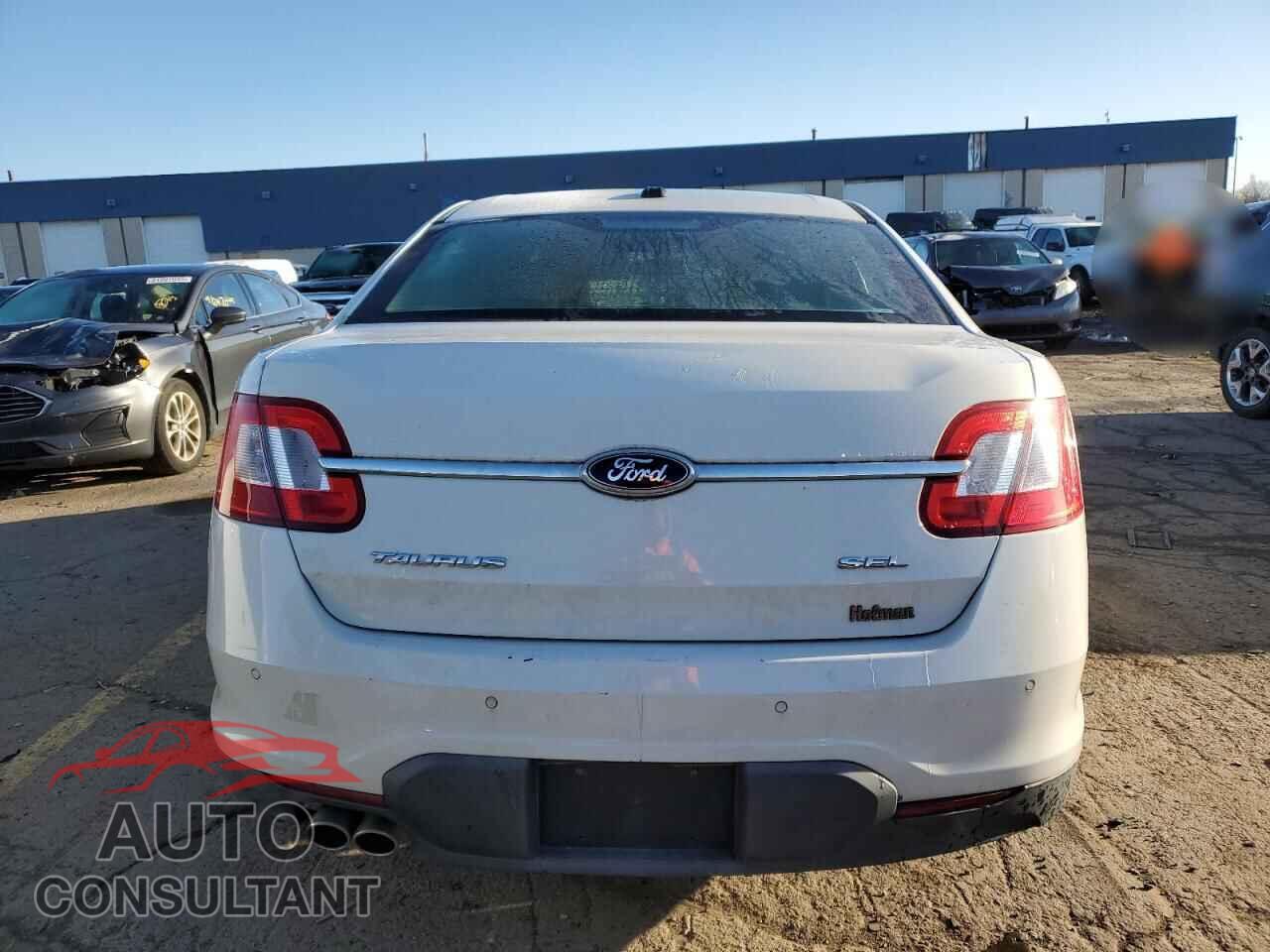 FORD TAURUS 2011 - 1FAHP2EW5BG119136