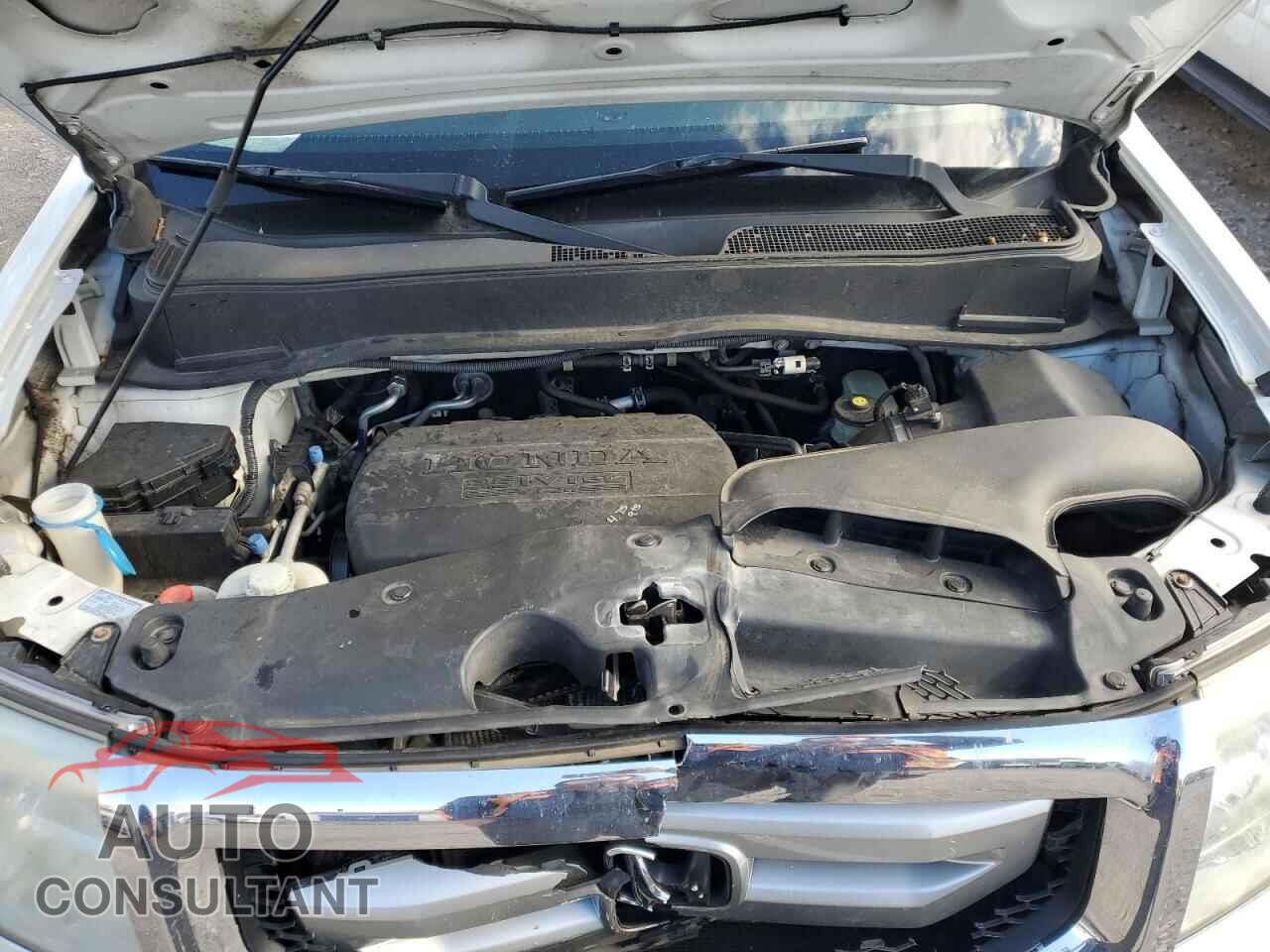 HONDA PILOT 2011 - 5FNYF4H96BB003484