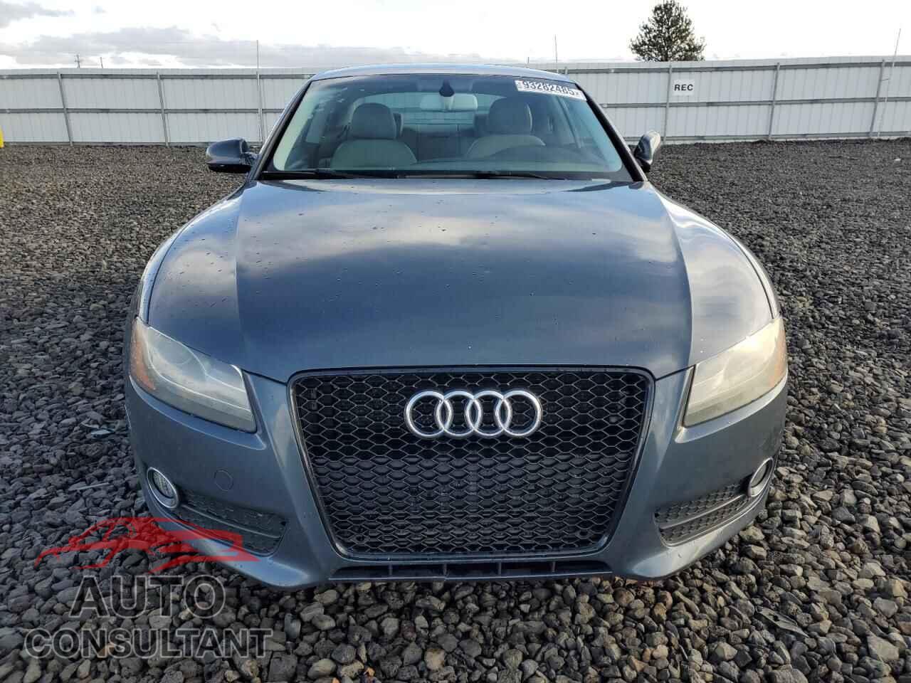 AUDI A5 2010 - WAULFAFR2AA044470