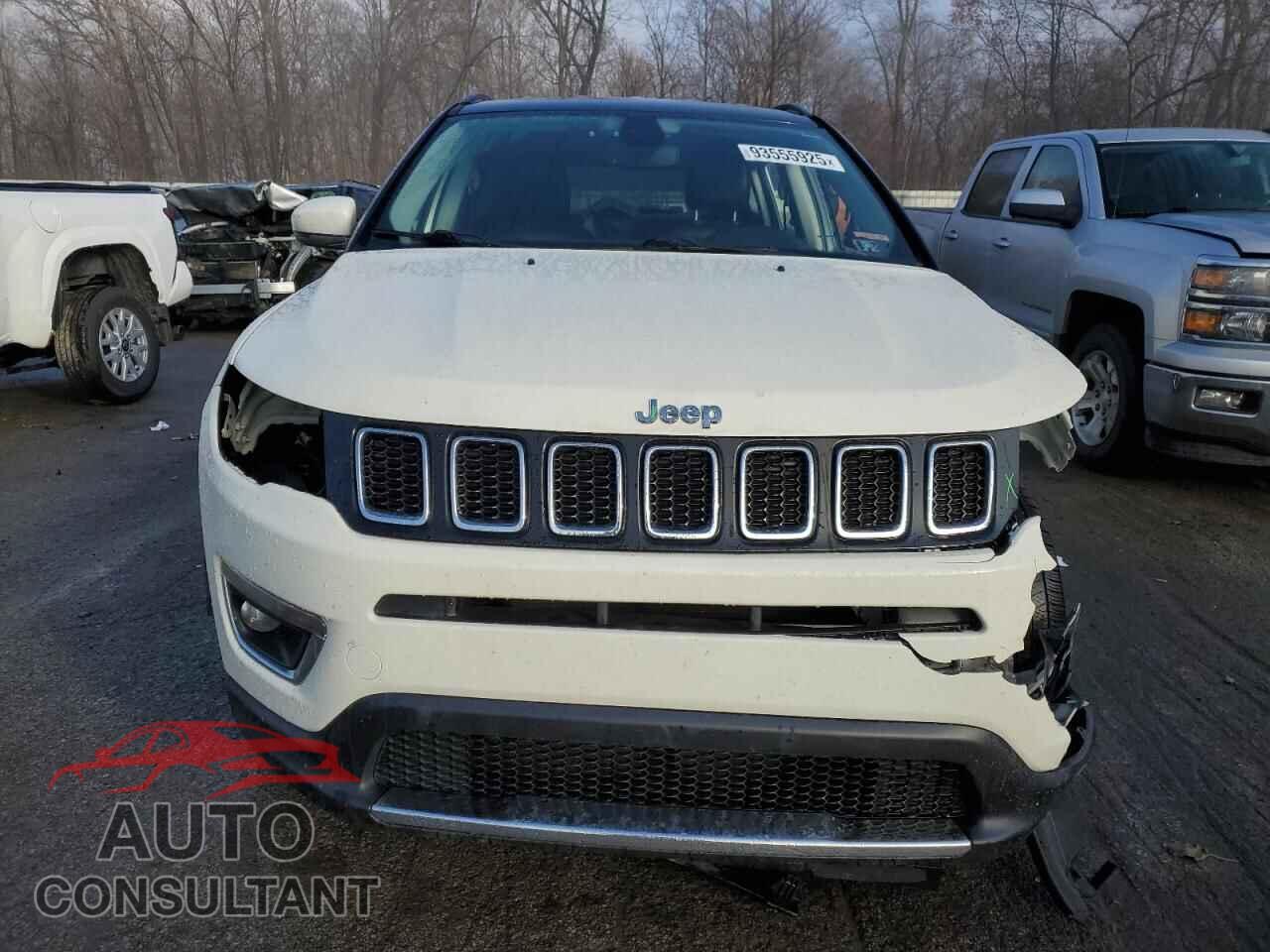 JEEP COMPASS 2019 - 3C4NJDCB7KT596401