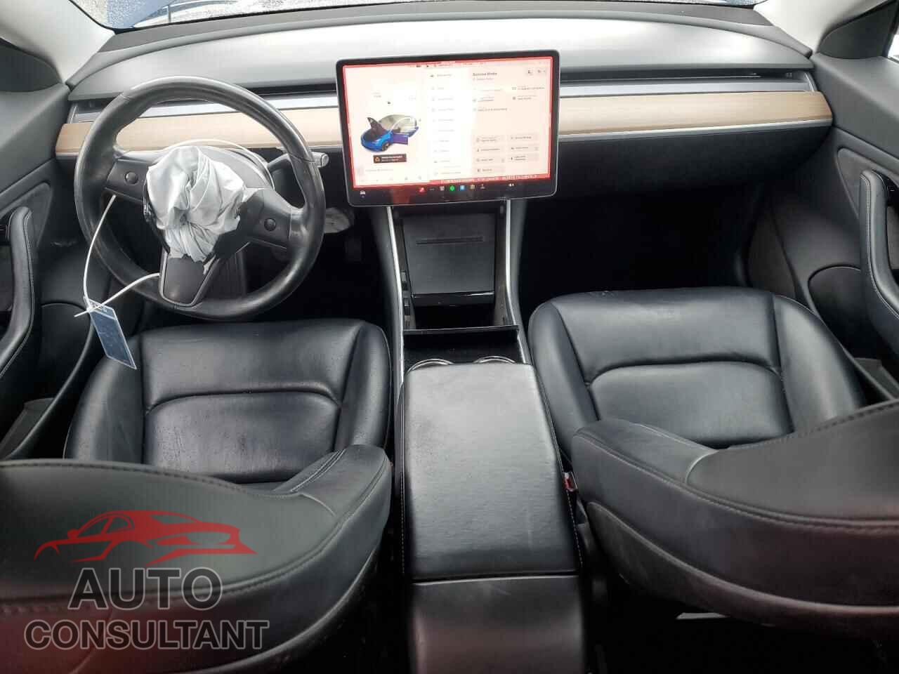 TESLA MODEL 3 2018 - 5YJ3E1EA9JF045009