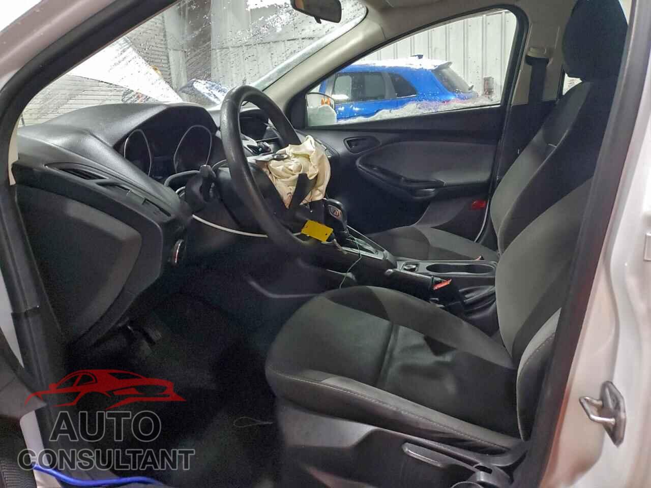FORD FOCUS 2012 - 1FAHP3E22CL399819