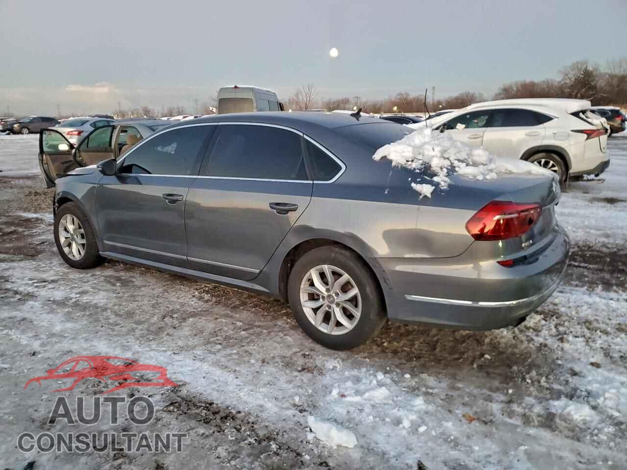 VOLKSWAGEN PASSAT 2017 - 1VWAT7A33HC065882