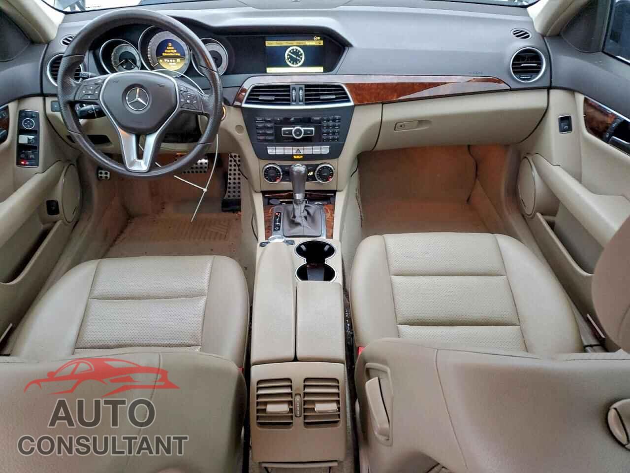 MERCEDES-BENZ C-CLASS 2012 - WDDGF8BB7CA648496