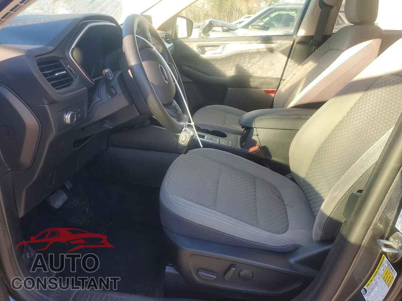 FORD ESCAPE 2020 - 1FMCU0G64LUA67110