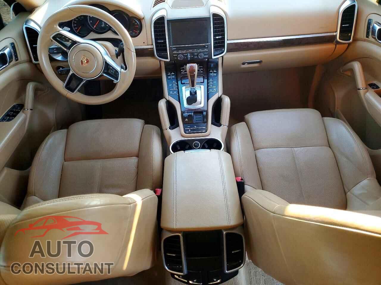 PORSCHE CAYENNE 2016 - WP1AA2A22GLA00487