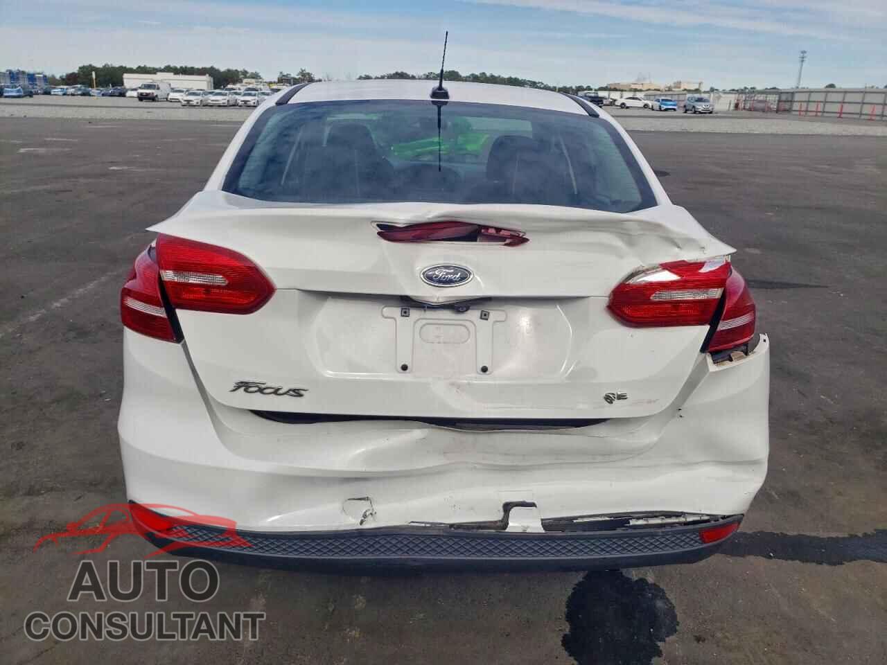 FORD FOCUS 2017 - 1FADP3F25HL287004