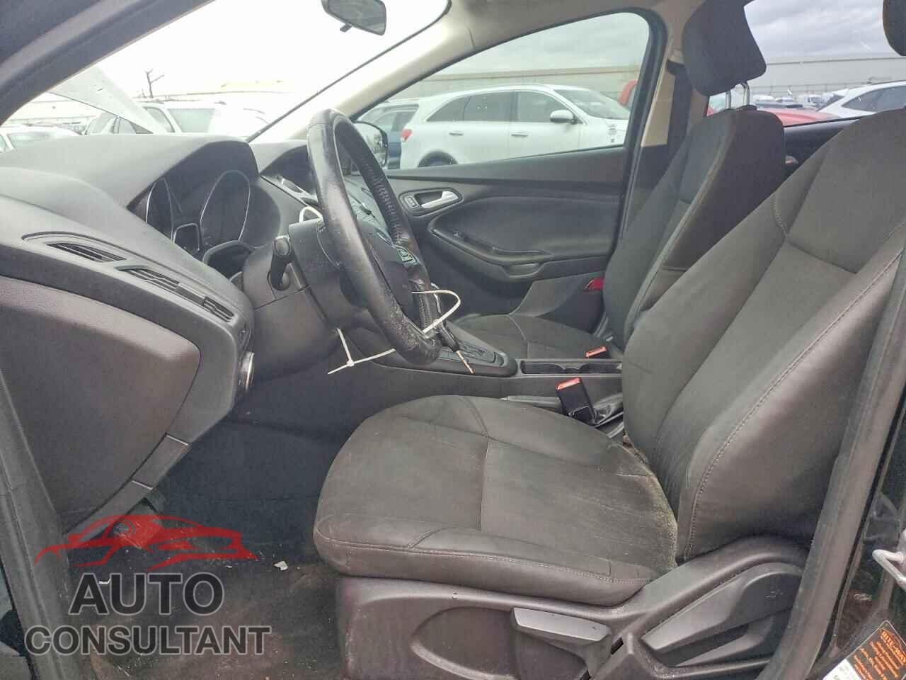 FORD FOCUS 2016 - 1FADP3K2XGL248123
