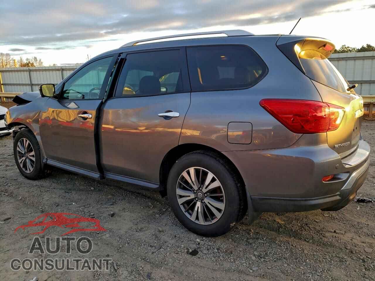 NISSAN PATHFINDER 2017 - 5N1DR2MM8HC657277