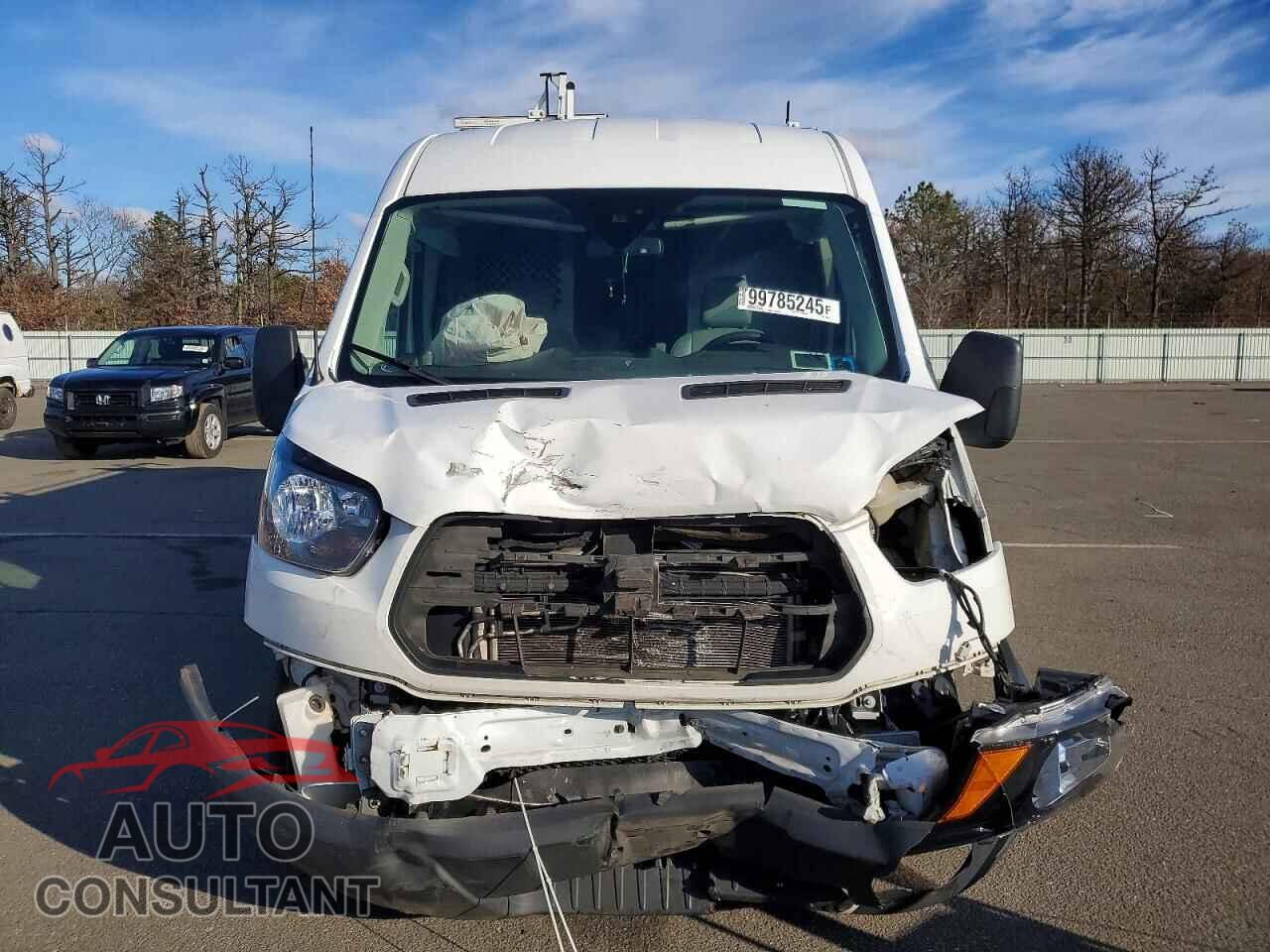 FORD TRANSIT 2019 - 1FTYR2CM0KKA39357
