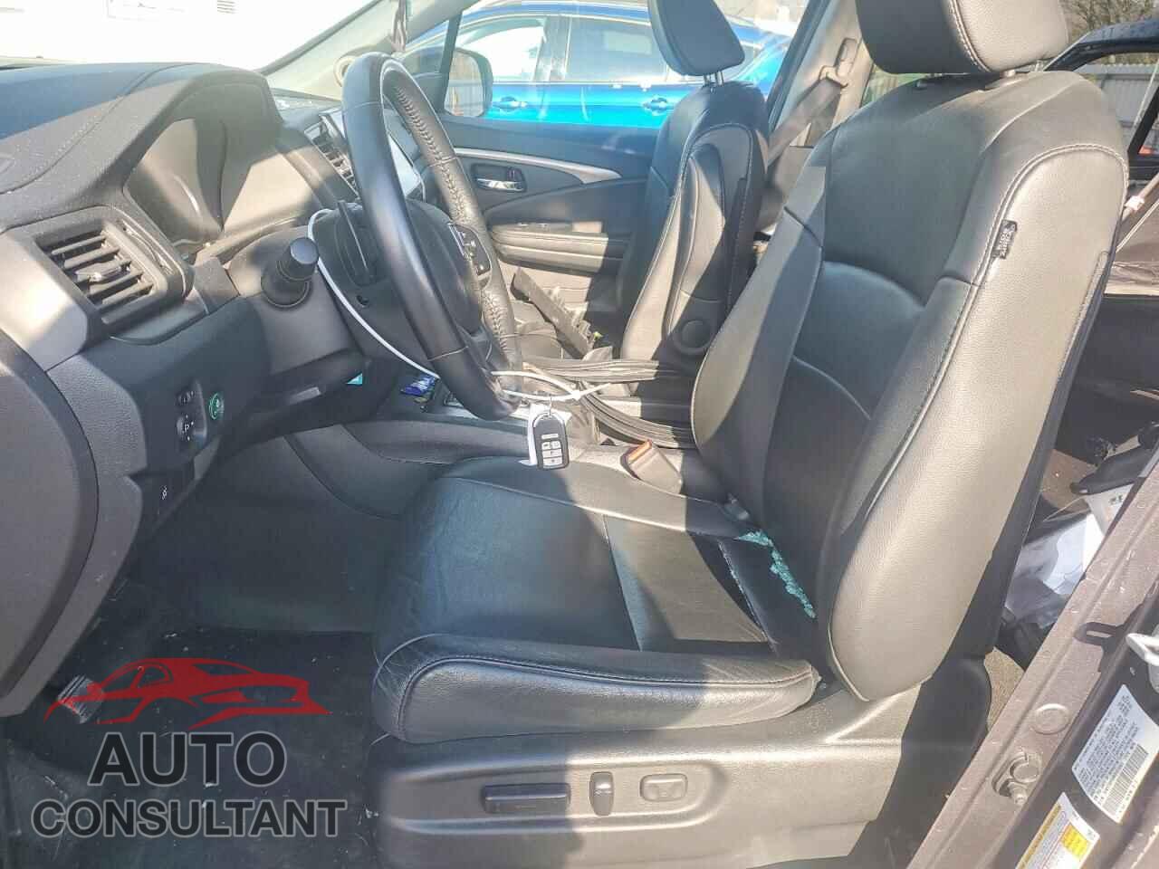 HONDA PILOT 2021 - 5FNYF6H50MB033561