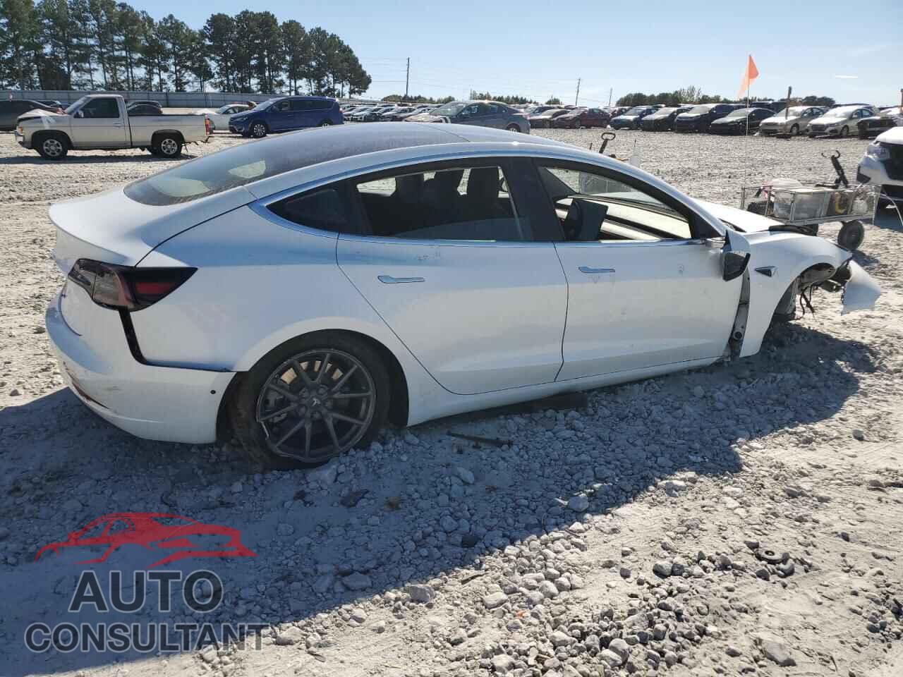 TESLA MODEL 3 2018 - 5YJ3E1EA7JF010579