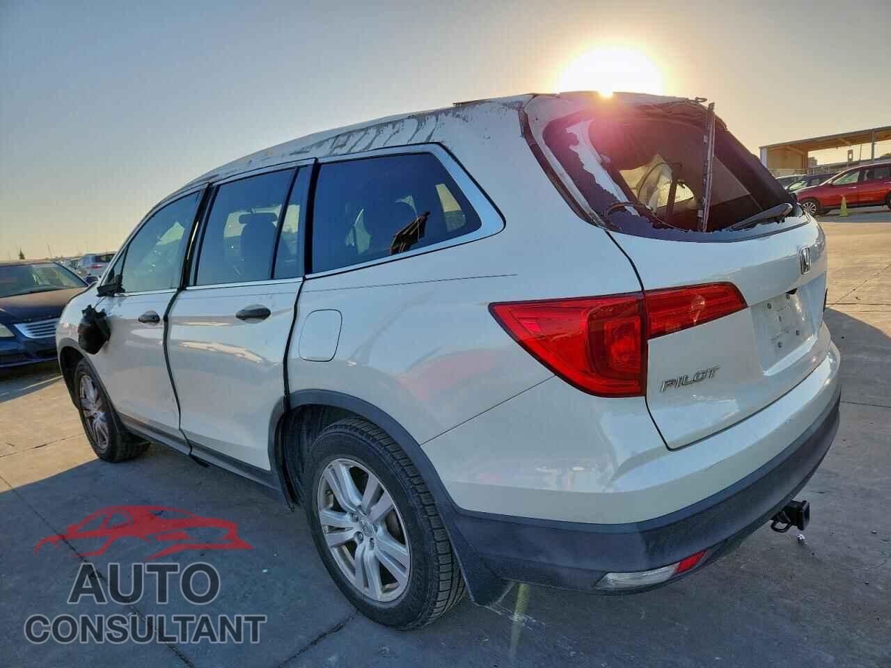 HONDA PILOT 2017 - 5FNYF5H12HB037236