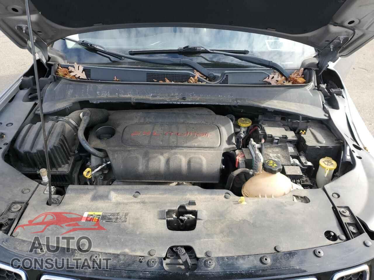 JEEP COMPASS 2018 - 3C4NJDCB1JT222249