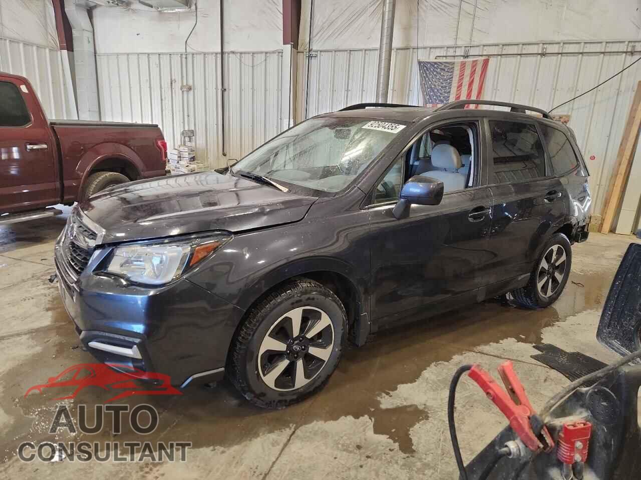 SUBARU FORESTER 2018 - JF2SJAEC8JG545906
