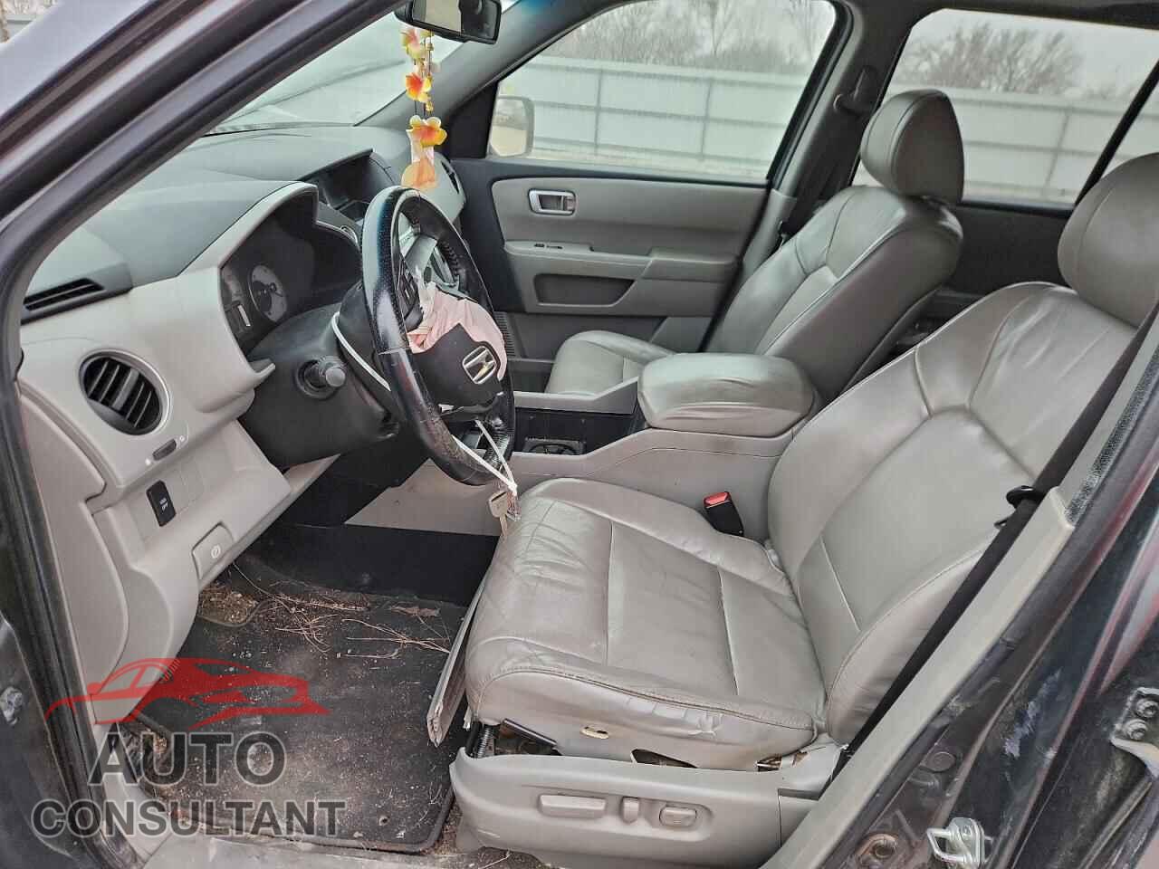 HONDA PILOT 2011 - 5FNYF4H52BB105233