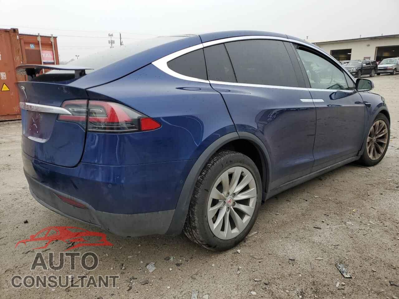 TESLA MODEL X 2018 - 5YJXCAE23JF111151