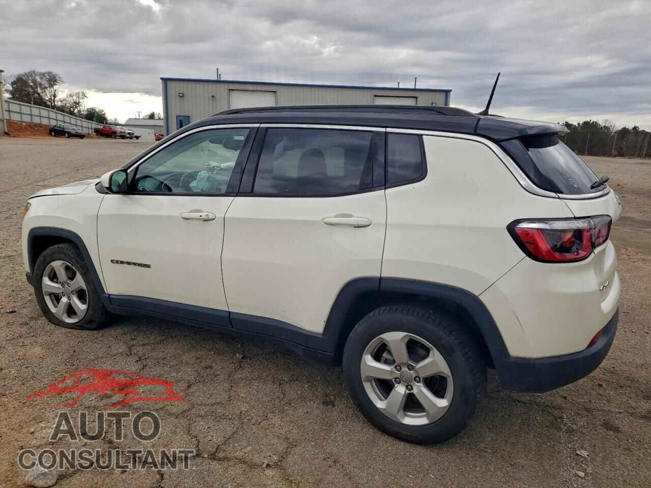 JEEP COMPASS 2018 - 3C4NJDBB8JT349727