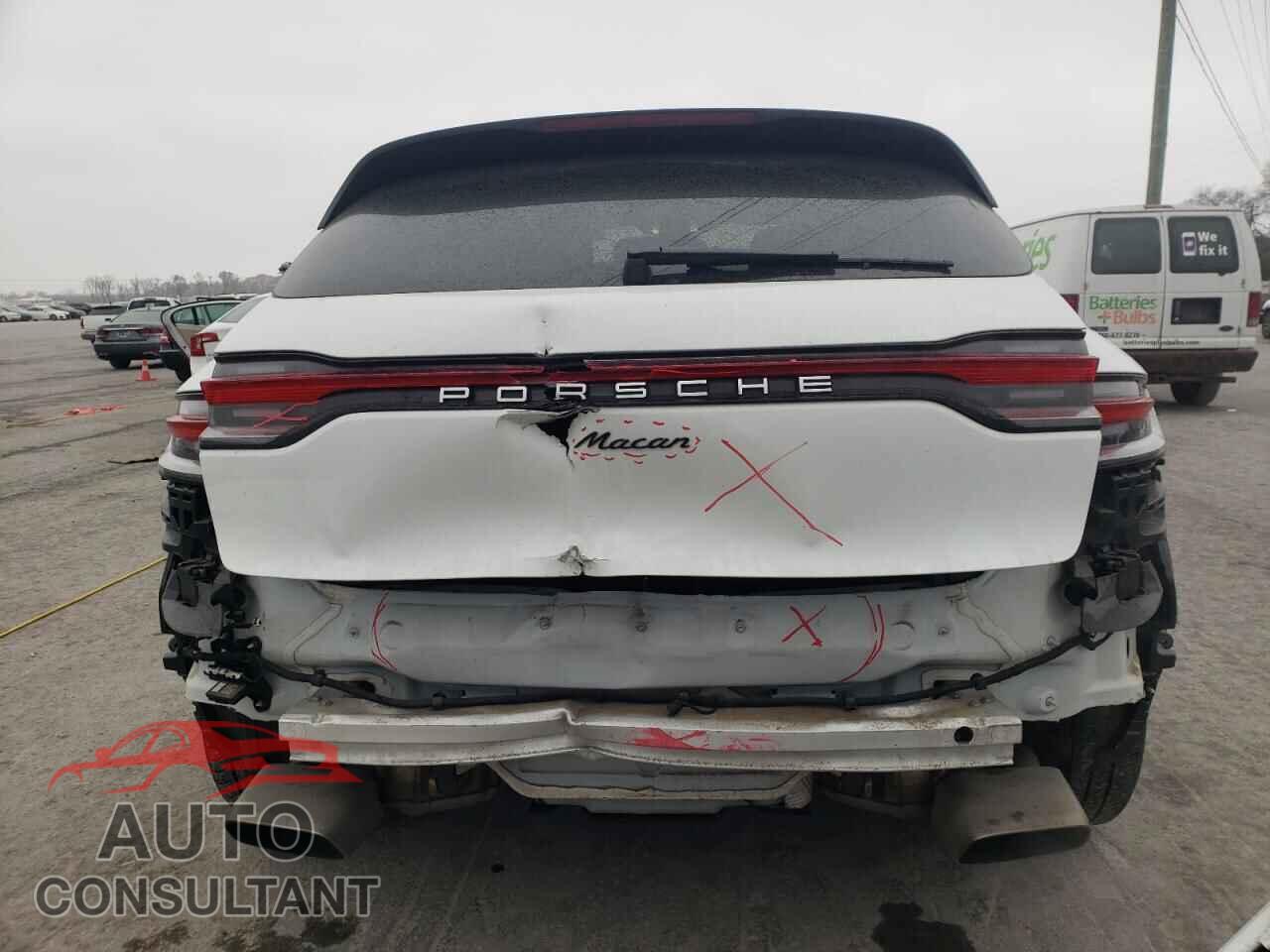 PORSCHE MACAN 2022 - WP1AA2A57NLB10054
