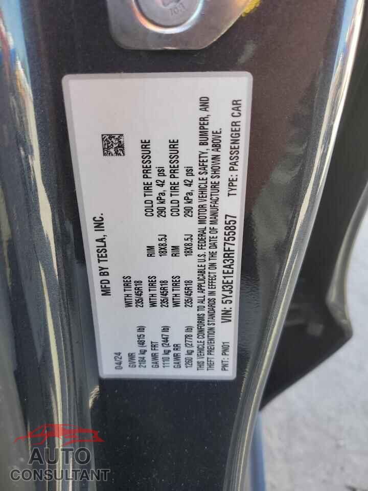 TESLA MODEL 3 2024 - 5YJ3E1EA3RF755857