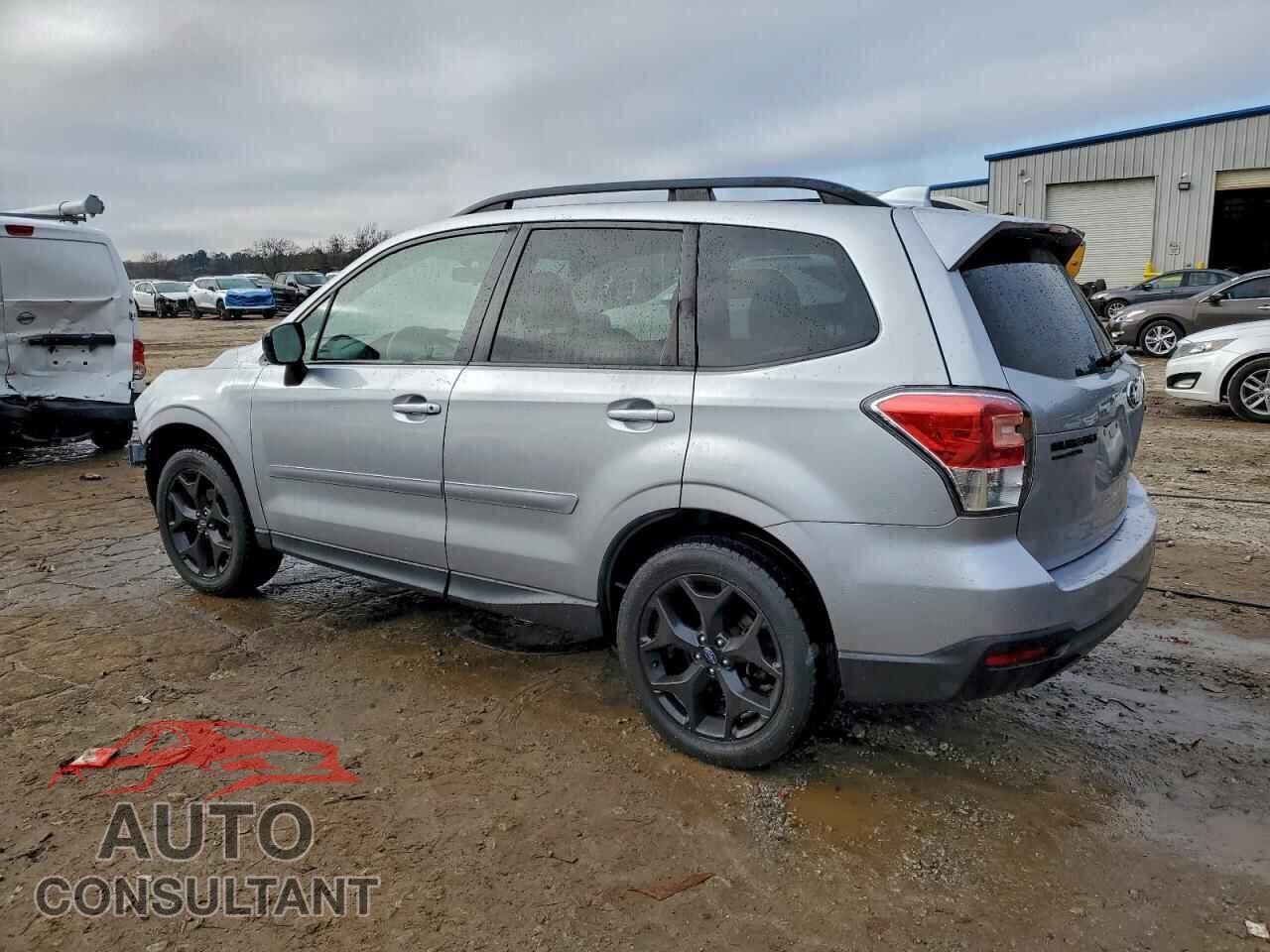 SUBARU FORESTER 2018 - JF2SJAEC0JH457975