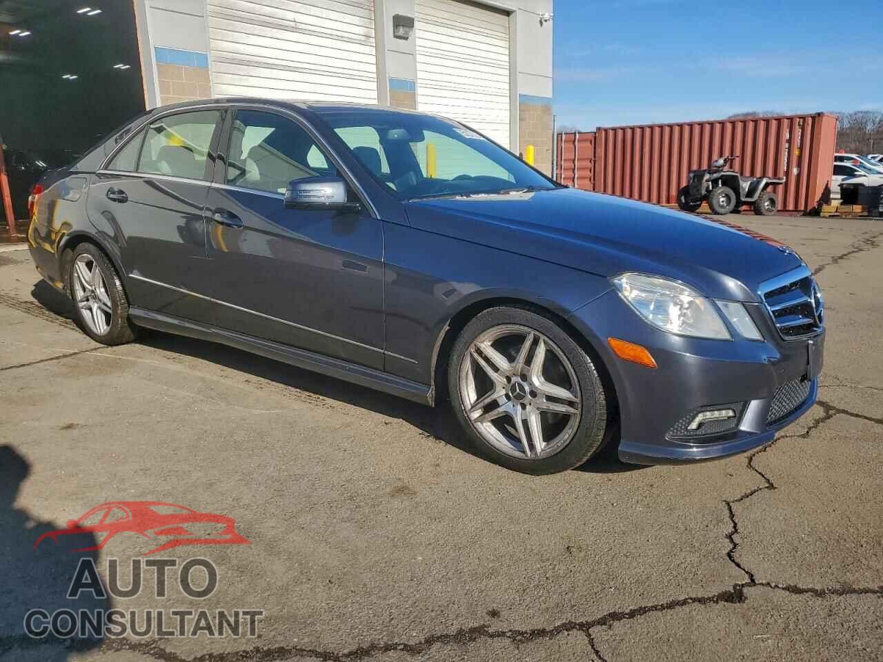 MERCEDES-BENZ E-CLASS 2011 - WDDHF8HB6BA349947