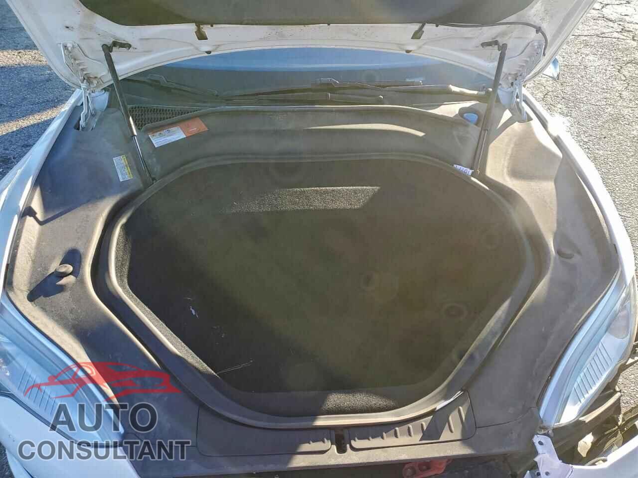 TESLA MODEL S 2015 - 5YJSA1S22FF090501