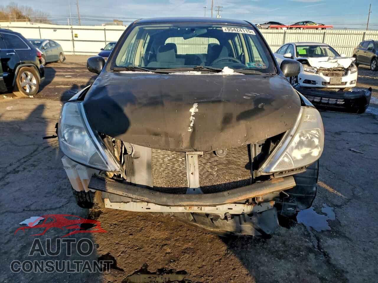NISSAN VERSA 2011 - 3N1BC1CP8BL511463