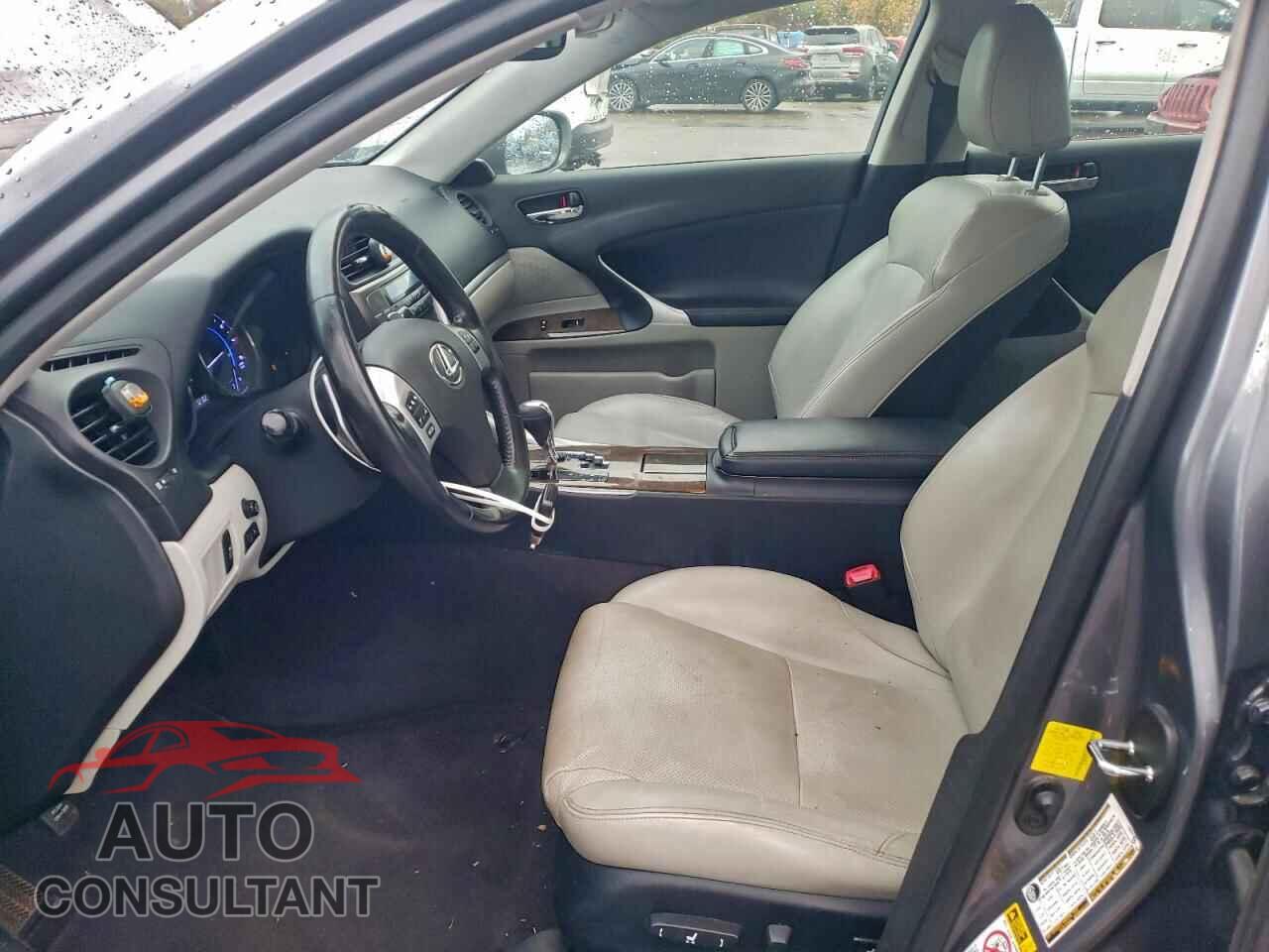 LEXUS IS 2012 - JTHBF5C2XC5176769