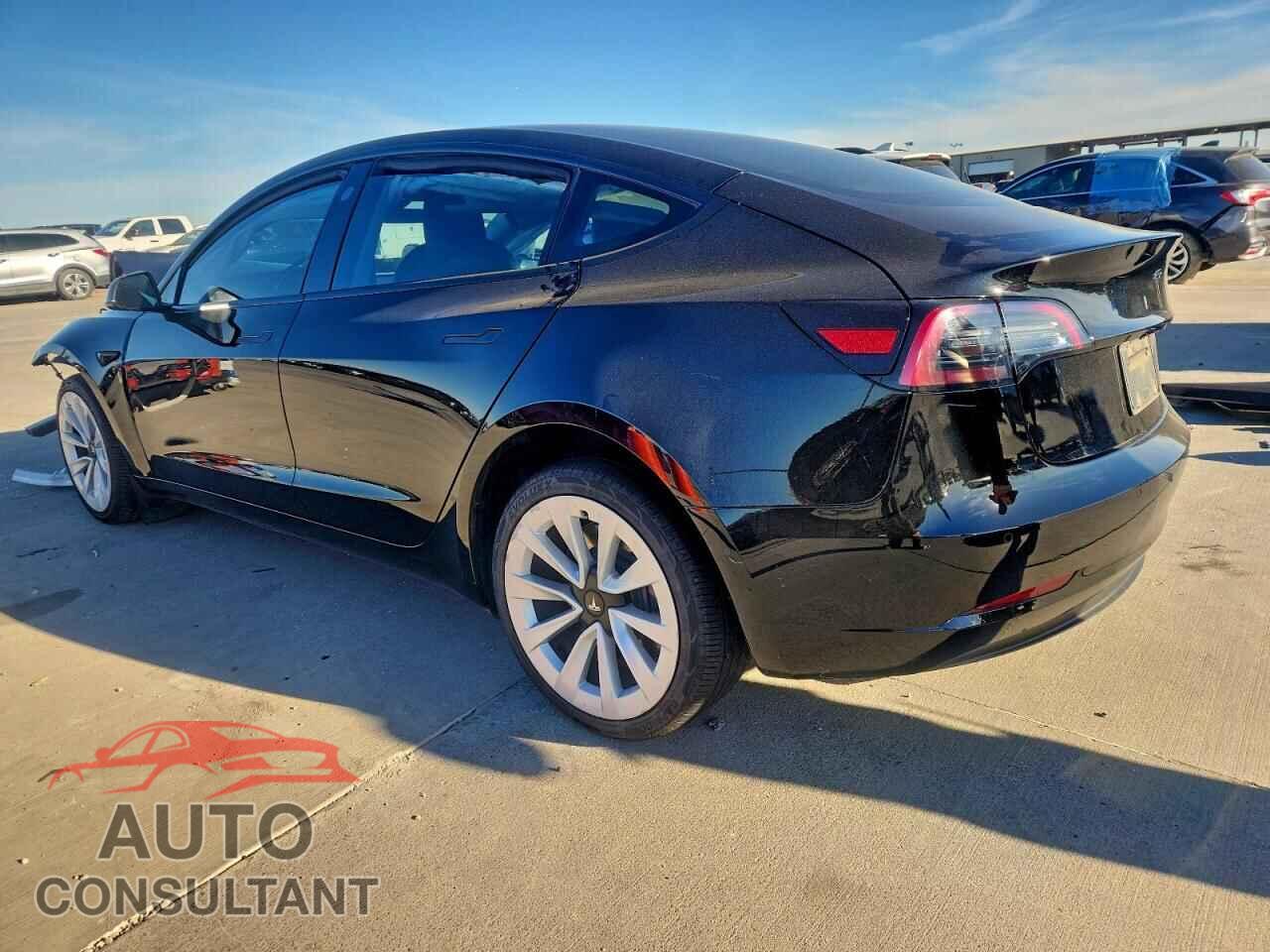 TESLA MODEL 3 2022 - 5YJ3E1EA7NF208715