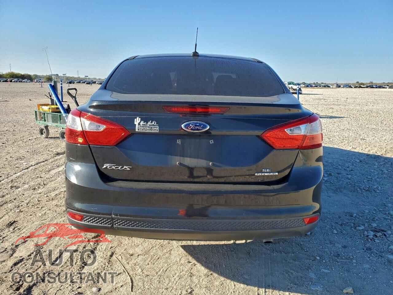FORD FOCUS 2014 - 1FADP3F29EL381186