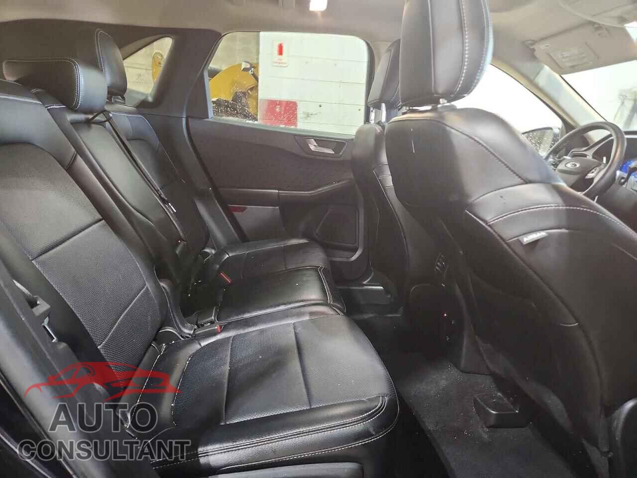 FORD ESCAPE 2020 - 1FMCU9J99LUA40671